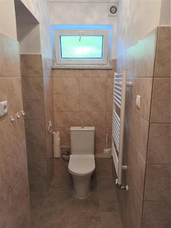 Apartman Alena カルロヴィ・ヴァリ エクステリア 写真